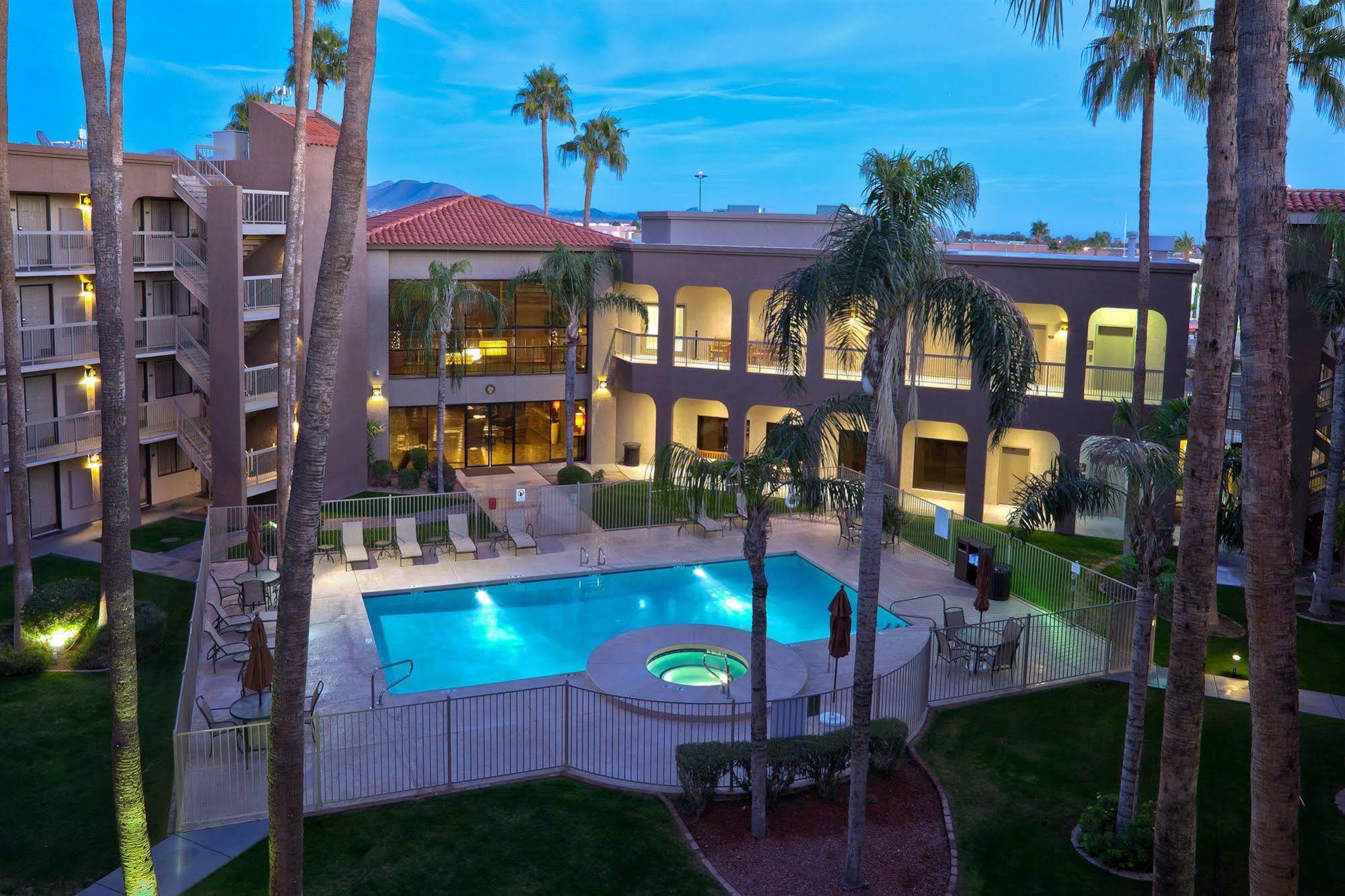 Best Western Plus Scottsdale Thunderbird Suites Zewnętrze zdjęcie